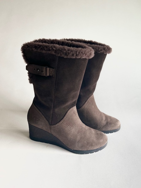 UGG Chocolate Brown Suede Genuine Leather Sheepskin Lining Mid Calf Boots size 8 - Picture 1 of 16